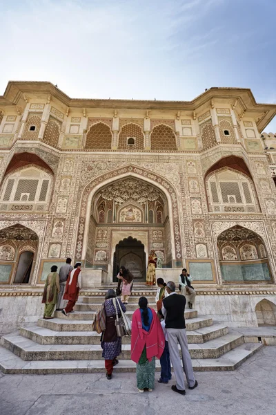 Indische mensen in het Amber Palace — Stockfoto