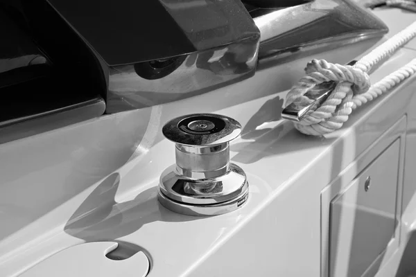 Stern winch on luxury yacht — Stock Photo, Image