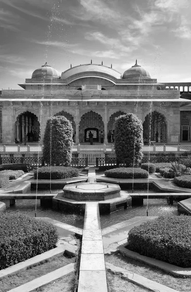 Giardino del palazzo dell'ambra in India — Foto Stock