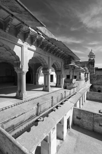 Bärnsten Palace Garden i Indien — Stockfoto