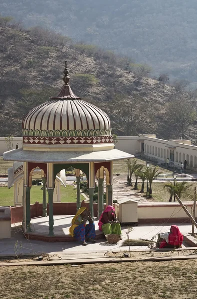 Дворец Сисодия Рани Ка Баг в Индии — стоковое фото