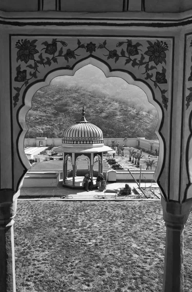 Sisodia Rani Ka Bagh palác v Indii — Stock fotografie