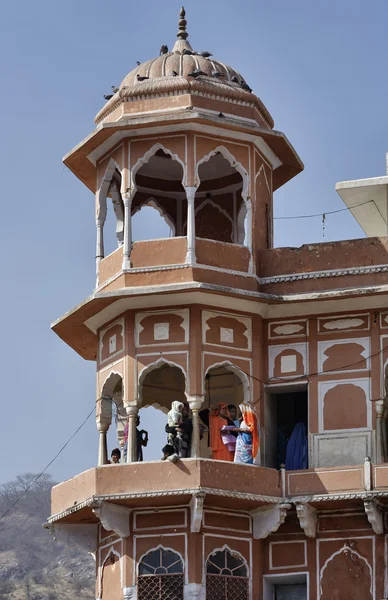 Povo indiano em um templo hindu — Fotografia de Stock