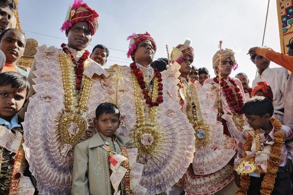 Kendi düğününe gidiyor Hint mamülleri — Stok fotoğraf