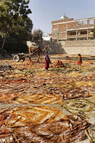 Indian sarongs drying under the sun — Stock Photo, Image