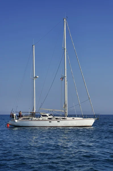 People on a sailing boat — Stock Photo, Image