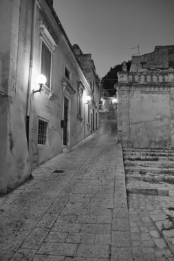 eski taş günbatımında sokak