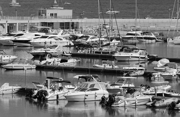 Medelhavet, Marina di Ragusa, Italy — Stockfoto