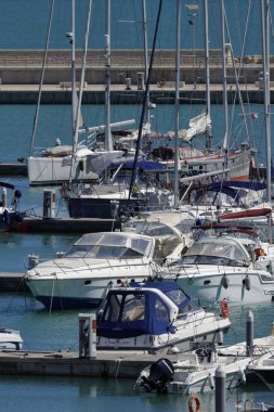 Lüks Yat Marina View