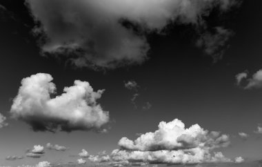 Gökyüzündeki bulutlar