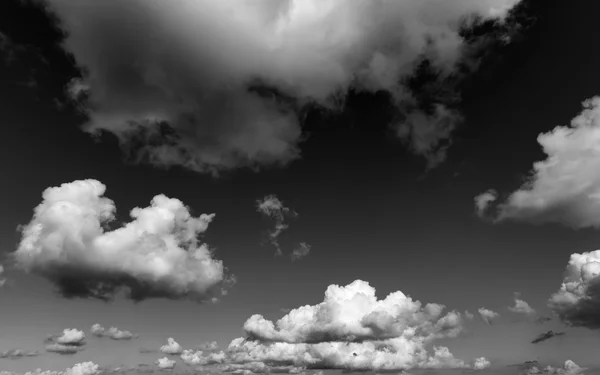 Nubes en el cielo —  Fotos de Stock