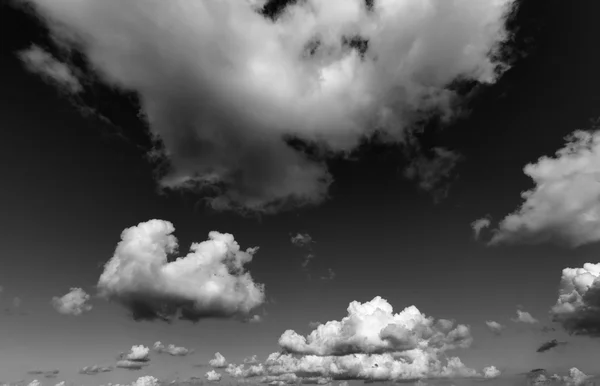 Nubes en el cielo —  Fotos de Stock