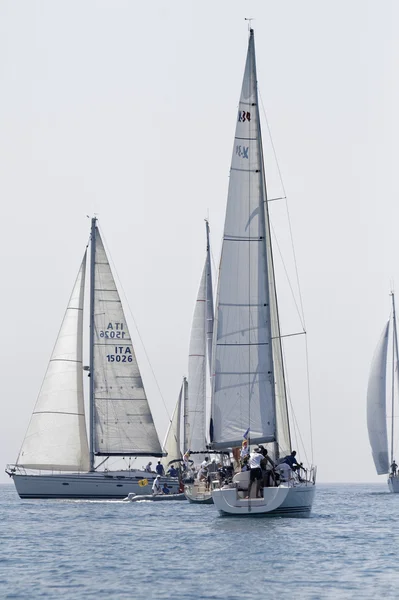 Regata de veleros en Mar Mediterráneo — Foto de Stock