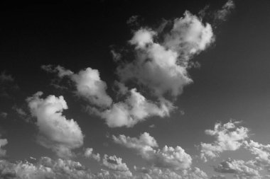 İtalya, Sicilya, Akdeniz, Sicilya Kanalı 'nda kışın fırtına bulutları