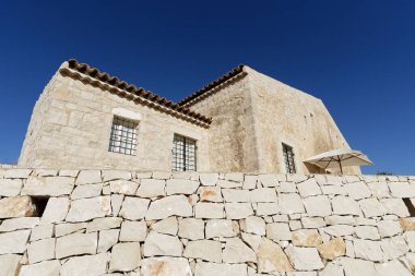 İtalya, Sicilya; tipik el yapımı Sicilya dış taş dış cephesi kırsal bir ev