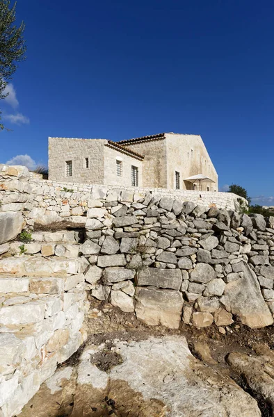 İtalya, Sicilya; tipik el yapımı Sicilya dış taş dış cephesi kırsal bir ev