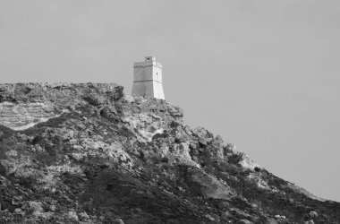Malta Adası, adanın güney kıyısı, eski Türk kulesi.