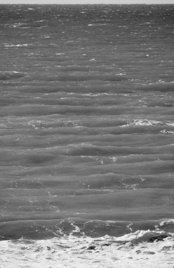 İtalya, Sicilya Kanalı, kışın sert Akdeniz