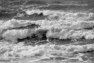 İtalya, Sicilya Kanalı, kışın sert Akdeniz