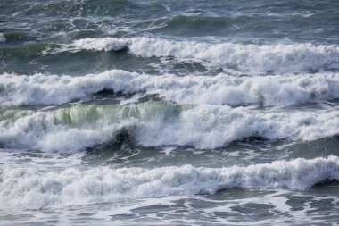 İtalya, Sicilya Kanalı, kışın sert Akdeniz