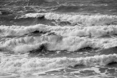 İtalya, Sicilya Kanalı, kışın sert Akdeniz