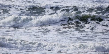 İtalya, Sicilya Kanalı, kışın sert Akdeniz