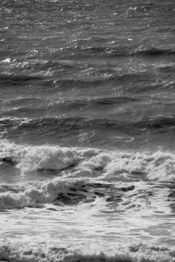 İtalya, Sicilya Kanalı, kışın sert Akdeniz