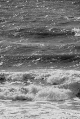 İtalya, Sicilya Kanalı, kışın sert Akdeniz