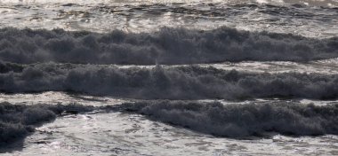 İtalya, Sicilya Kanalı, kışın sert Akdeniz