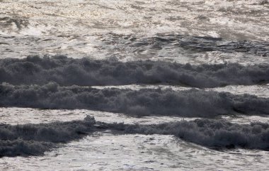 İtalya, Sicilya Kanalı, kışın sert Akdeniz