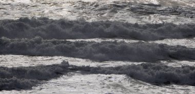 İtalya, Sicilya Kanalı, kışın sert Akdeniz