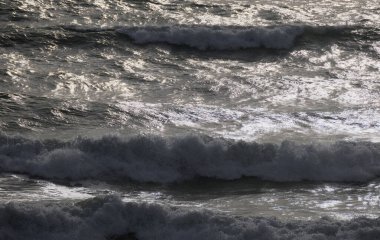 İtalya, Sicilya Kanalı, kışın sert Akdeniz