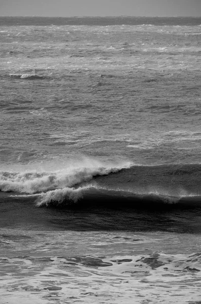 İtalya, Sicilya Kanalı, kışın sert Akdeniz
