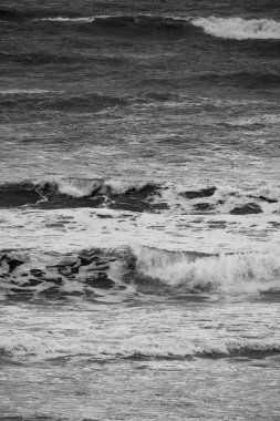 İtalya, Sicilya Kanalı, kışın sert Akdeniz
