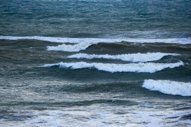 İtalya, Sicilya Kanalı, kışın sert Akdeniz