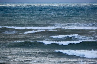 İtalya, Sicilya Kanalı, kışın sert Akdeniz