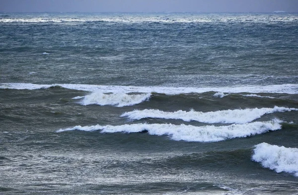 İtalya, Sicilya Kanalı, kışın sert Akdeniz