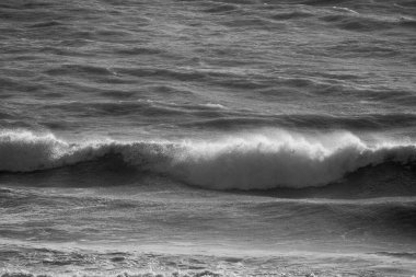 İtalya, Sicilya Kanalı, kışın sert Akdeniz