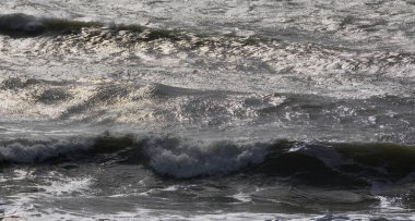 İtalya, Sicilya Kanalı, kışın sert Akdeniz