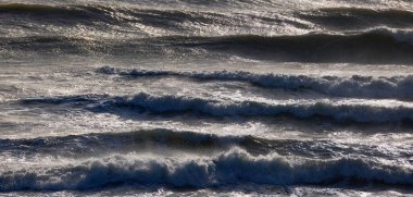 İtalya, Sicilya Kanalı, kışın sert Akdeniz