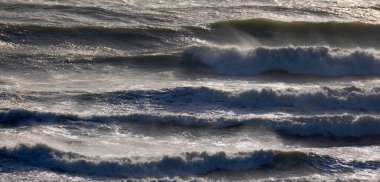 İtalya, Sicilya Kanalı, kışın sert Akdeniz