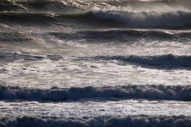İtalya, Sicilya Kanalı, kışın sert Akdeniz