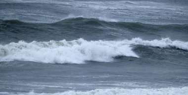 İtalya, Sicilya Kanalı, kışın sert Akdeniz