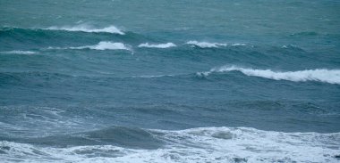 İtalya, Sicilya Kanalı, kışın sert Akdeniz