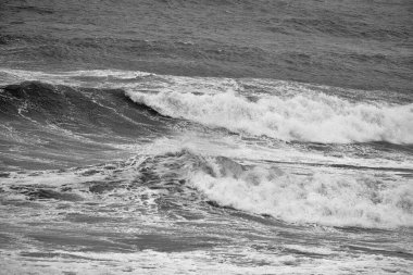 İtalya, Sicilya Kanalı, kışın sert Akdeniz