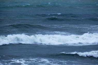 İtalya, Sicilya Kanalı, kışın sert Akdeniz