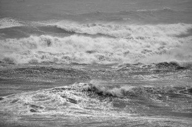 İtalya, Sicilya Kanalı, kışın sert Akdeniz