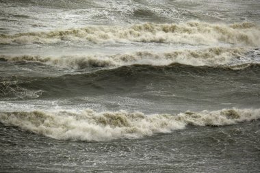İtalya, Sicilya Kanalı, kışın sert Akdeniz