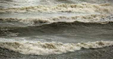 İtalya, Sicilya Kanalı, kışın sert Akdeniz
