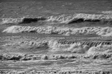 İtalya, Sicilya Kanalı, kışın sert Akdeniz
